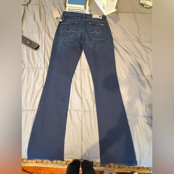 7 For All Mankind Kimmie Bootcut Jeans Size 27 Dark Wash NWT - Picture 5 of 8